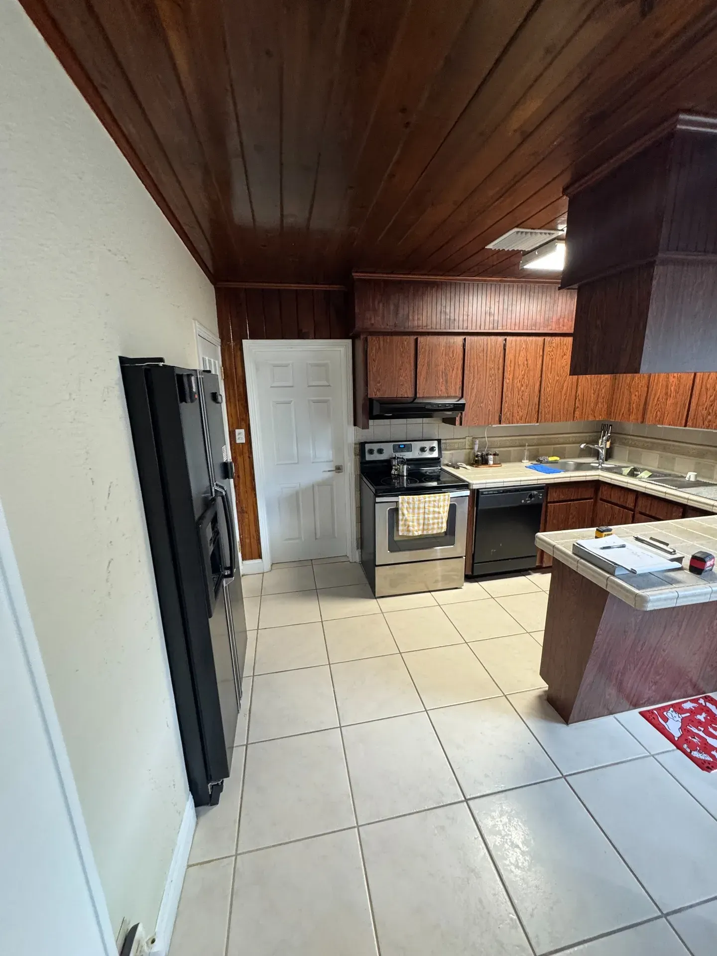Kitchen before renovation, first angle